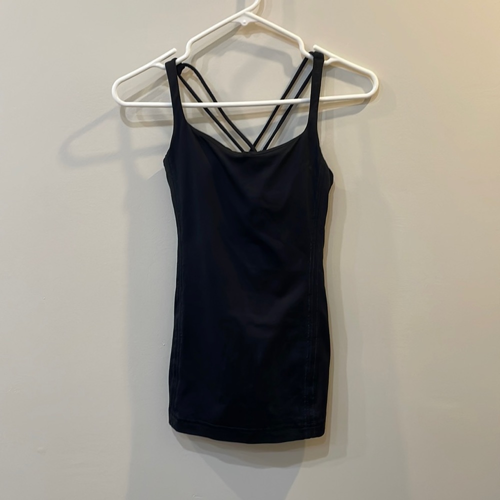 Lululemon size 4 tank top